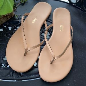 TKEES Scalloped Sandals in Sophie